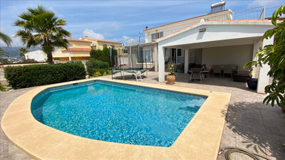 4 bedrooms, 3 bathrooms Villa in Calpe